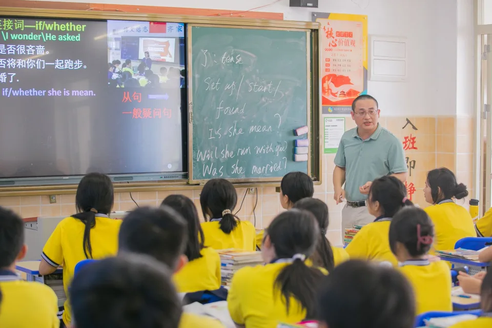 Lớp luyện nói theo cặp